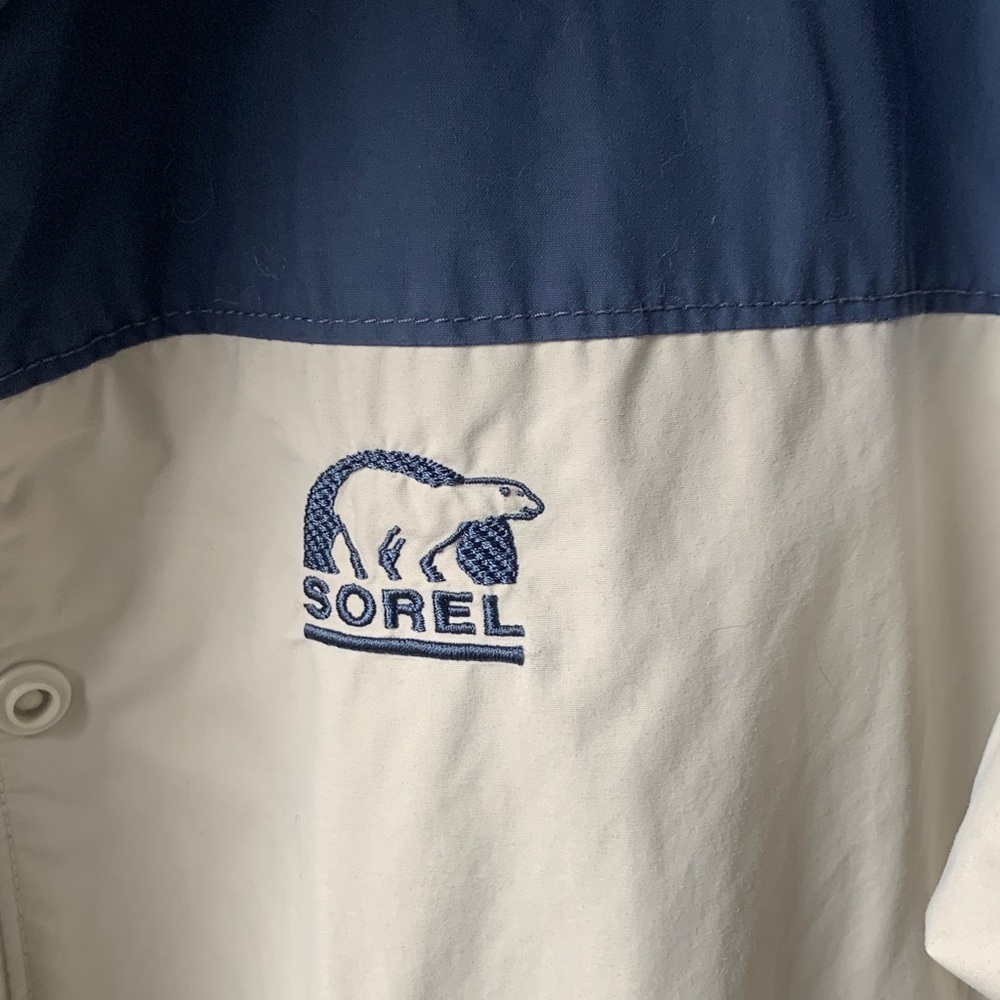 Sorel woman’s Blue and Cream Raincoat - Picture 3 of 14